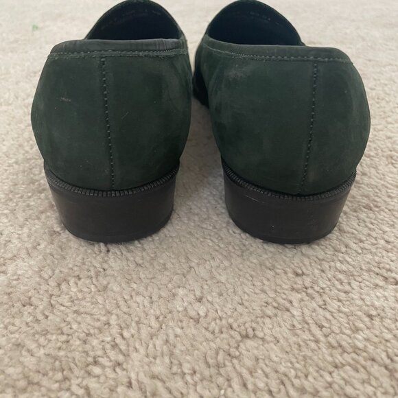 G.H. Bass Willa Weejuns Green Suede Loafers – Women’s Size 10, Classic Flats - Picture 3 of 7
